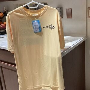 Men’s NWT Size large Reel Life yellow outdoor sports tee